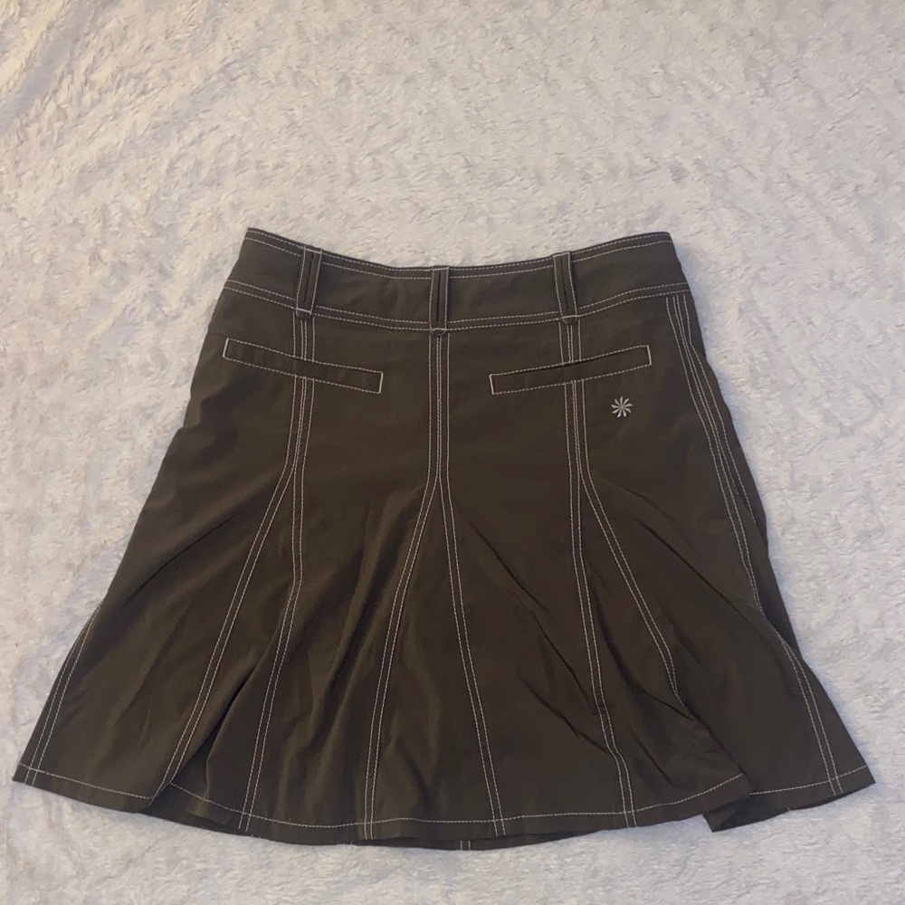 Athleta Knee Length Skort with White Stitching and Pockets - Picture 3 of 4